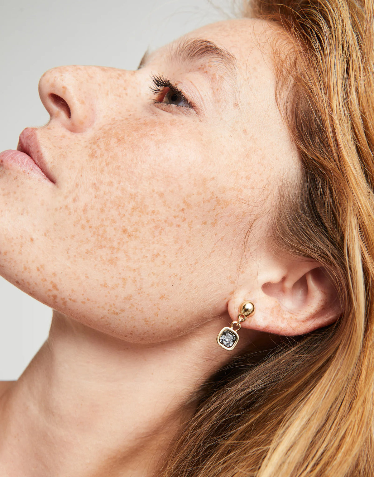 Uno De 50 Ser Expresiva Exc Gold Grey CZ Drop Earrings