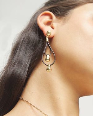 Uno De 50 Gravedad 2 Loop Gold Earrings