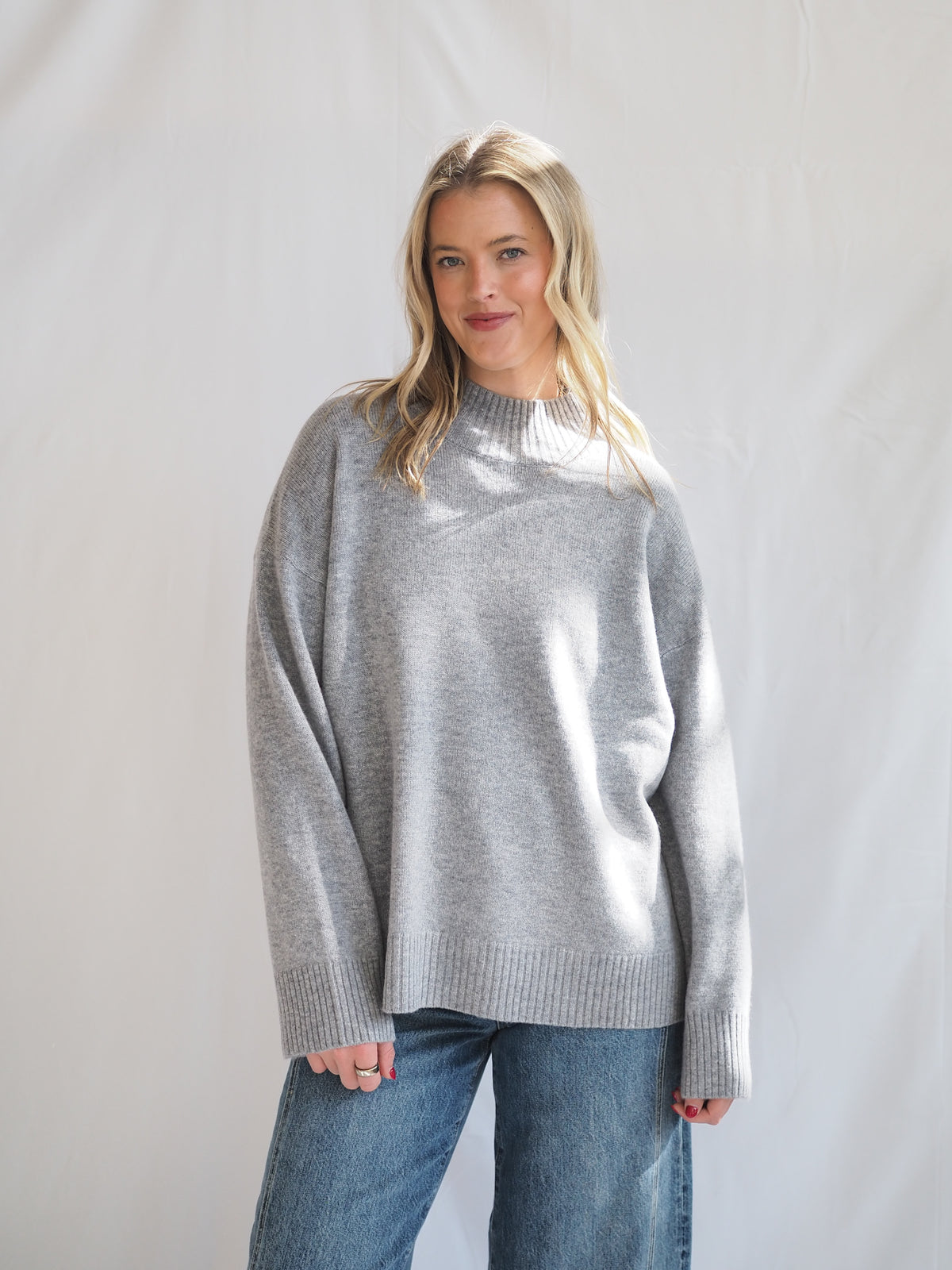 Cashmere Wool Relaxed Turtleneck Sweater
