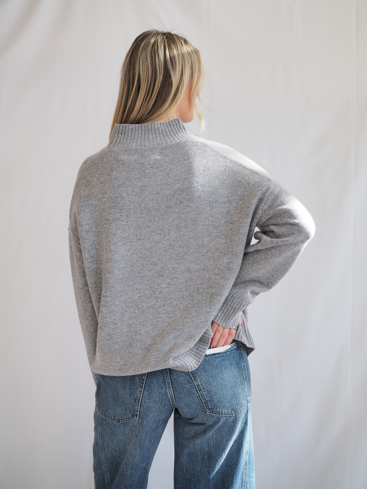 Cashmere Wool Relaxed Turtleneck Sweater