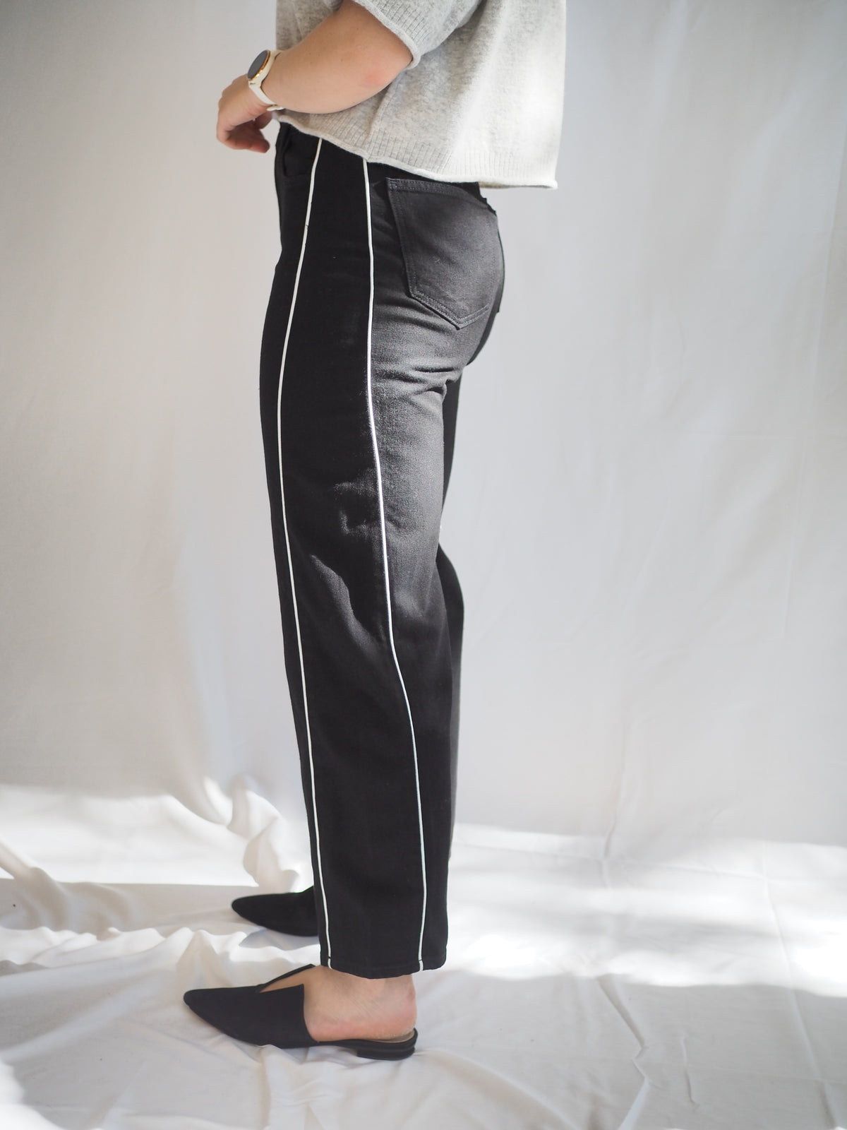 Just Black Denim Barrel Jean Twist