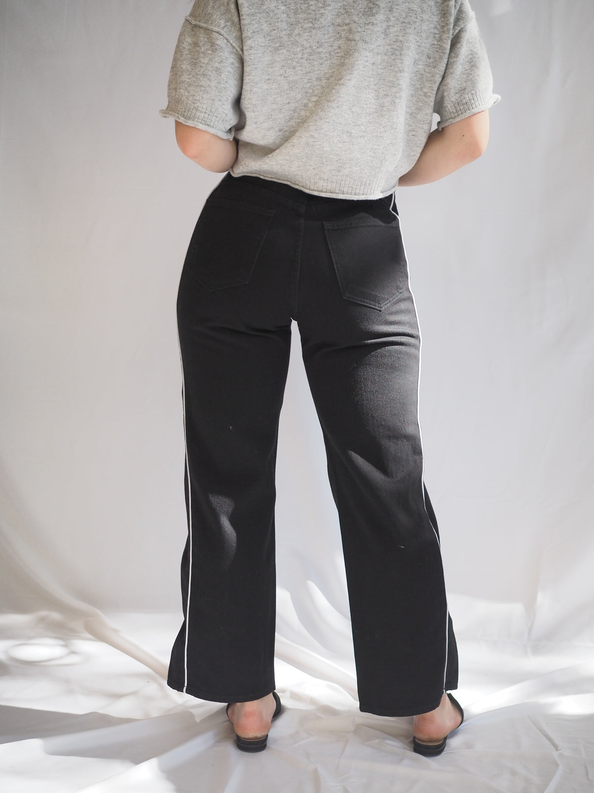 Just Black Denim Barrel Jean Twist