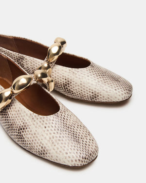 Steve Madden Poppin Flat