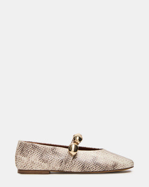 Steve Madden Poppin Flat