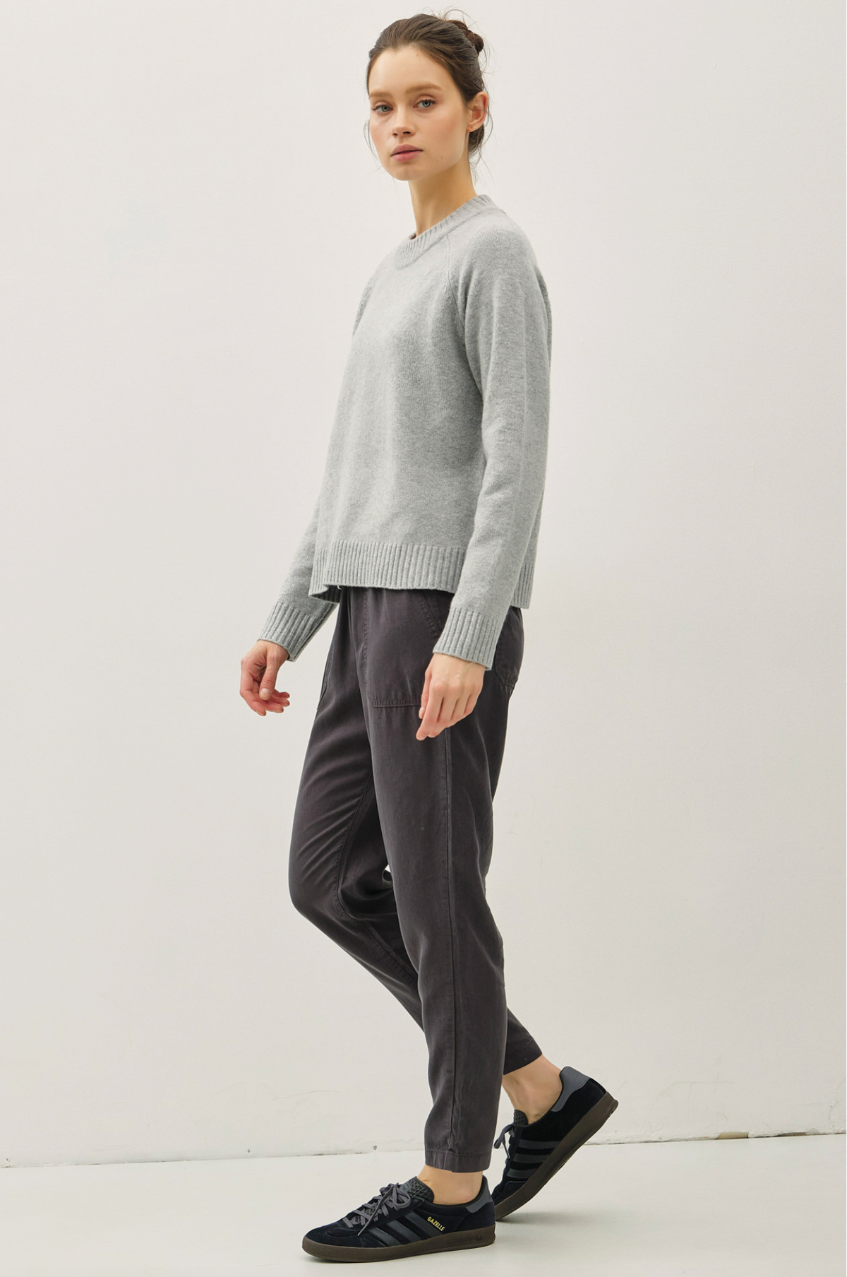 Wool Blend Classic Crewneck Sweater Top