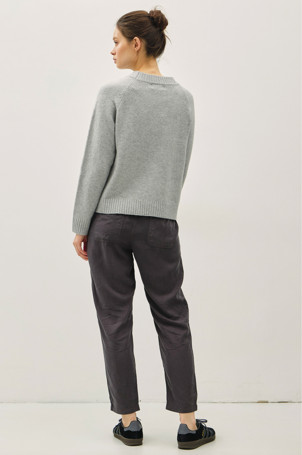 Wool Blend Classic Crewneck Sweater Top