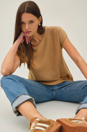 Zoya Boxy Short Sleeve Sweater