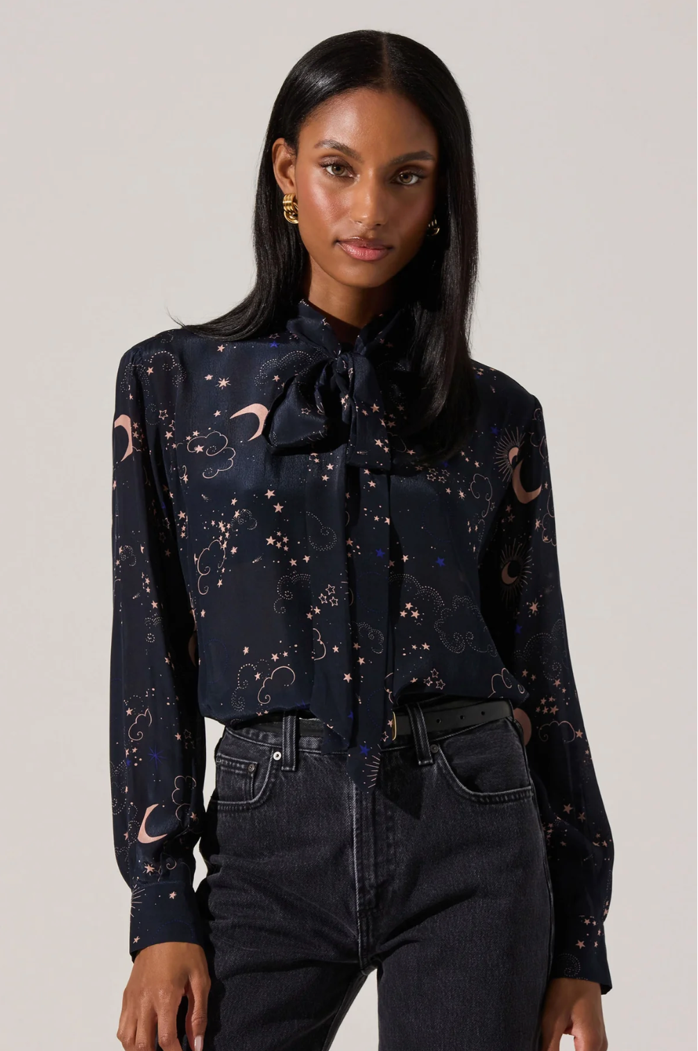 ASTR THE LABEL Mabry Navy Blouse