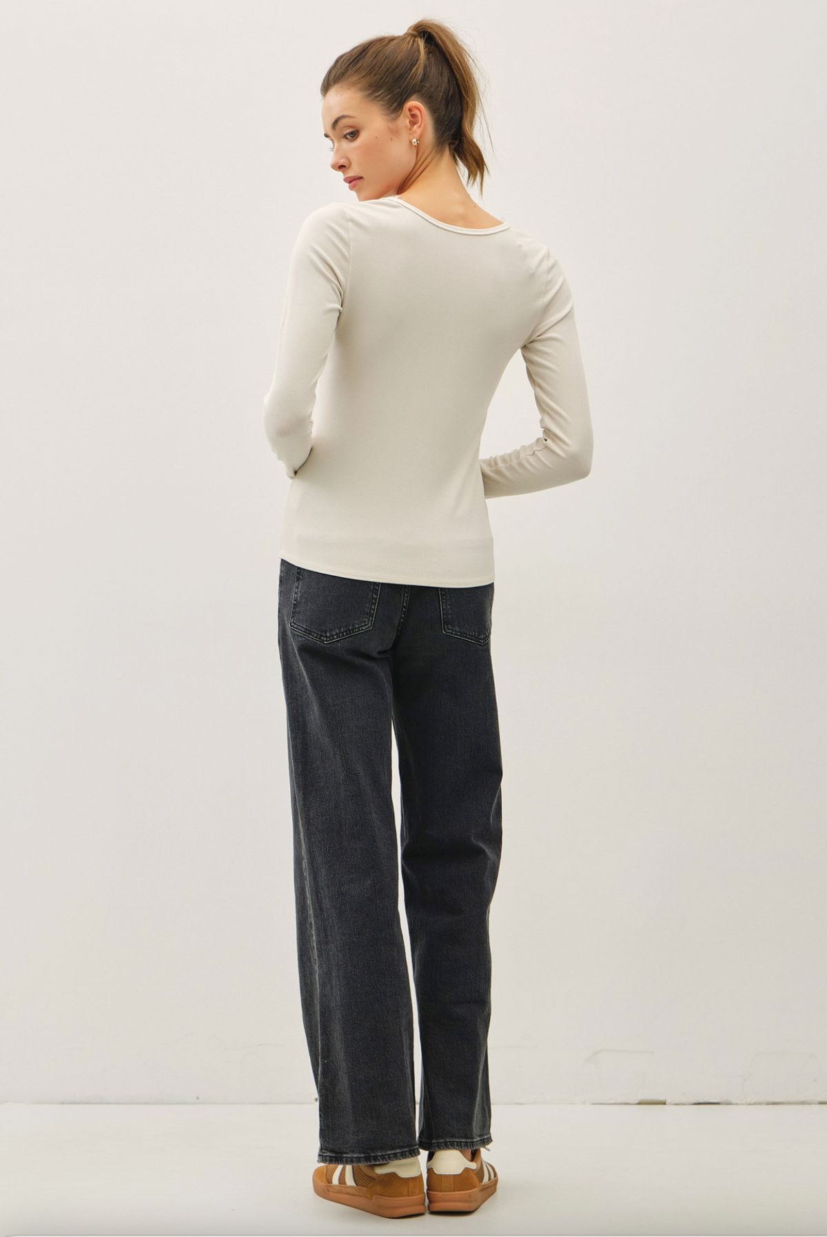 Ribbed Notched Neck Longsleeve Basic Top