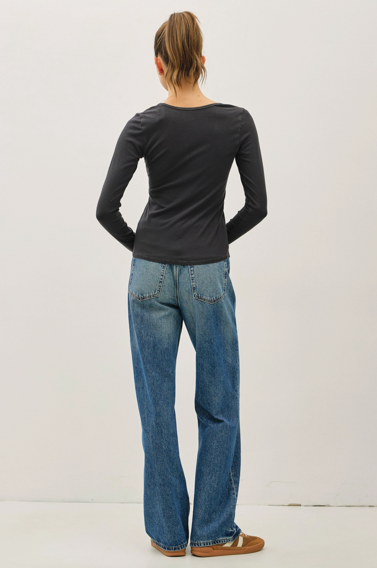 Ribbed Notched Neck Longsleeve Basic Top