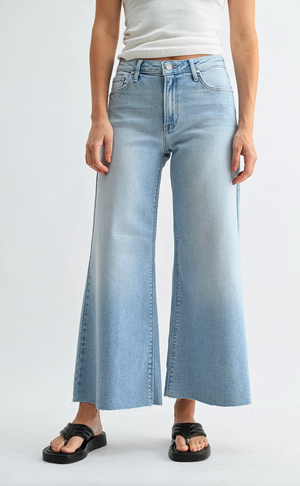 Just Black Denim Mid Rise Wide Leg Crop Light Denim Jeans