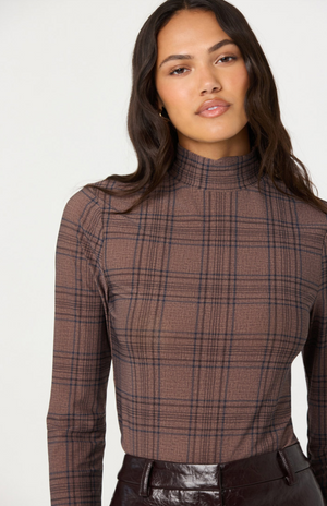 Astr the Label Lida Brown Plaid Top