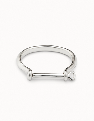 UNODE50 Bangle Bracelet with a Shackle Shaped Clasp