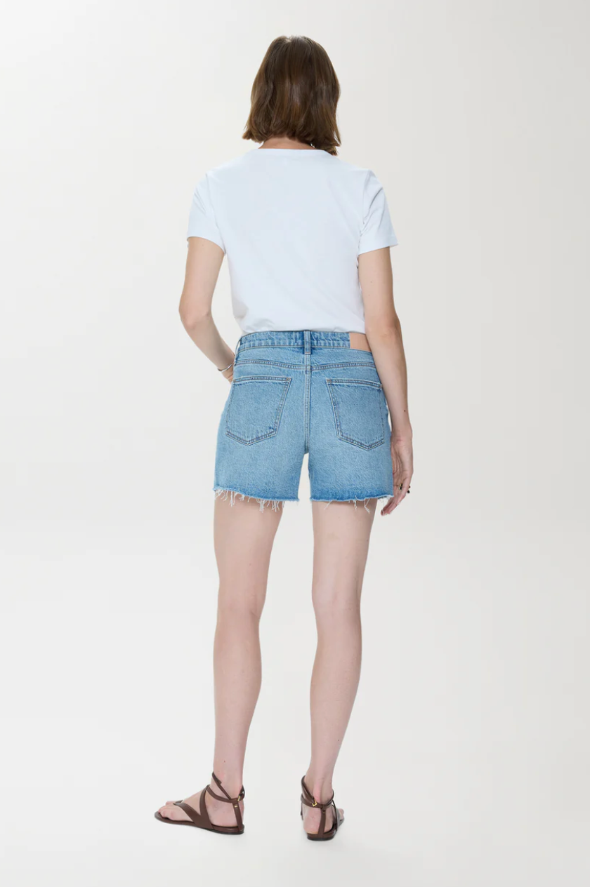 Pistola Kennedy Short in Escape