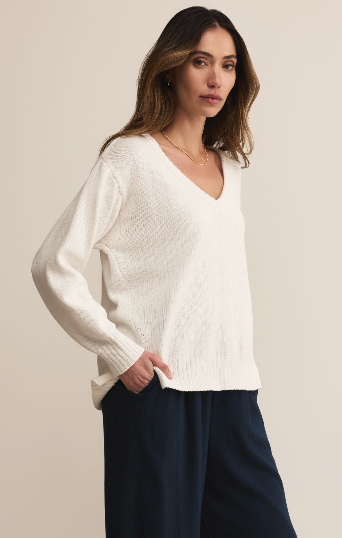 Z Supply All Around V-Neck White Sweater