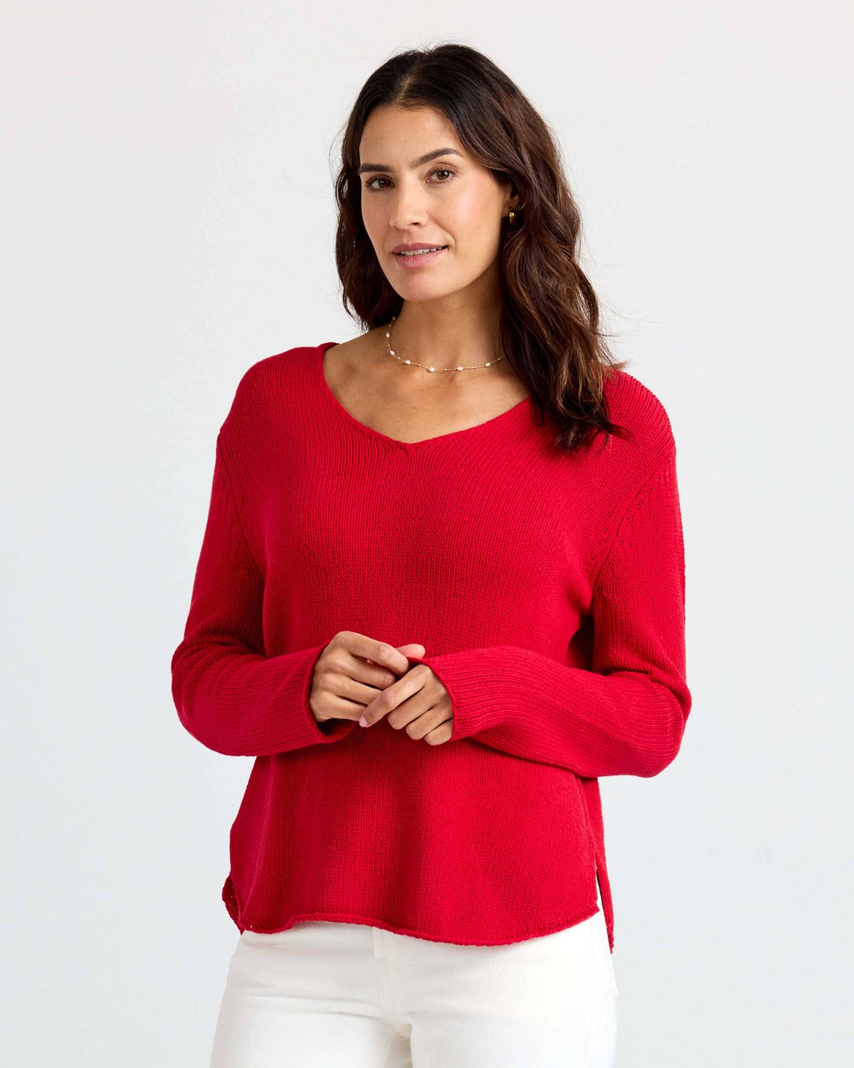 Round Edge V-Neck in Red