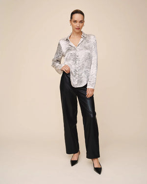 Bella Dahl Clean Hidden Placket Snow Tiger Blouse