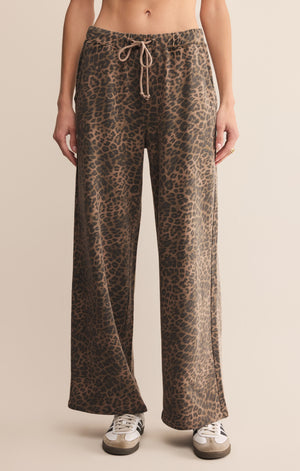 https://pilarboutique.com › products › z-supply-hunter-leopard-knit-pant
