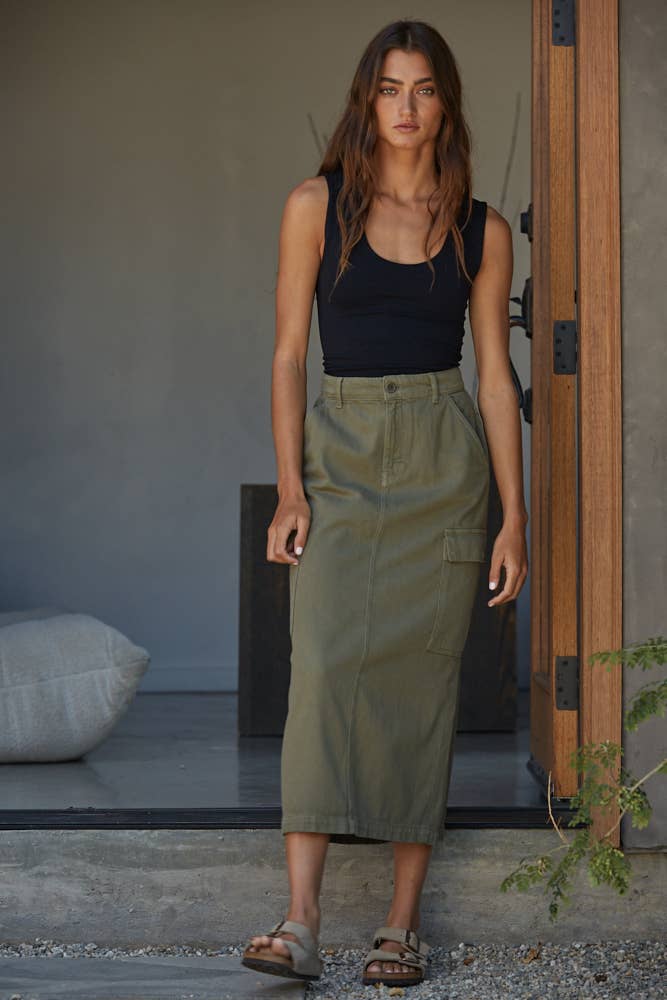 Double Layered Seamless Tank Top in Prussian Blue