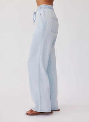 Bella Dahl Oasis Spray Wash Drawstring Pant