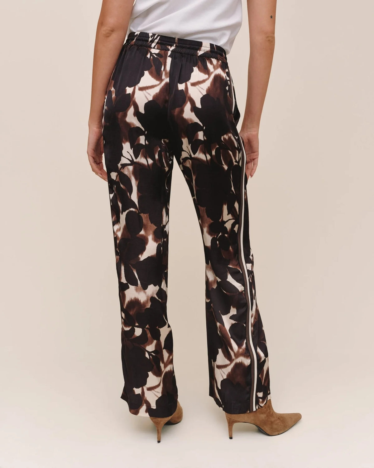Bella Dahl Dressed Up Track Pant with Stripe