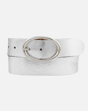 Chi Metallic Leather Belt with Sleek Oval Buckle in Silver
