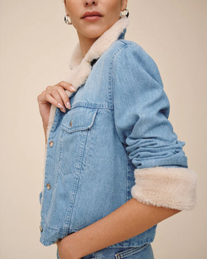 Bella Dahl Fur Trimmed Vintage Frost Denim Jacket