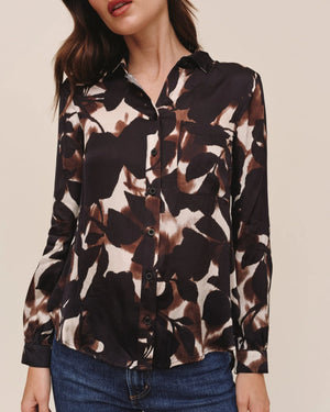 Bella Dahl Long Sleeve Round Hem Button Down