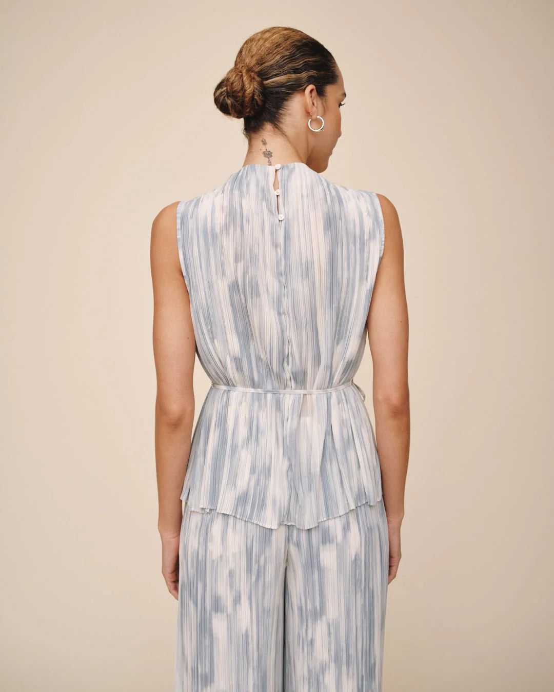 Bella Dahl Mock Neck Top W/ Tie Belt